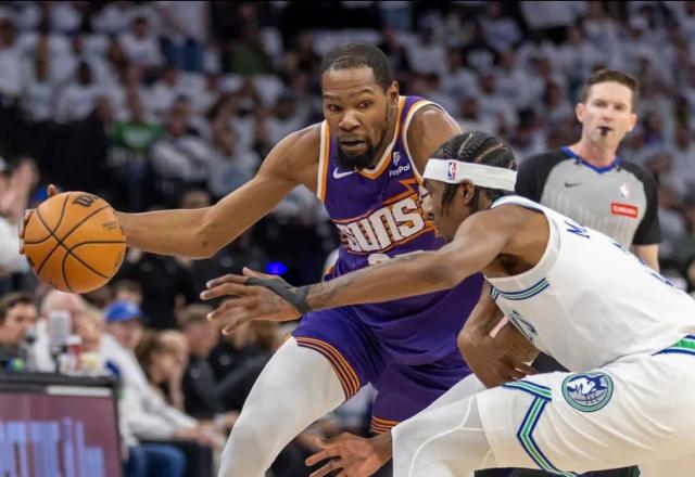 优直播-两巨头隐身 篮板球被爆 杜兰特这一次又选错了